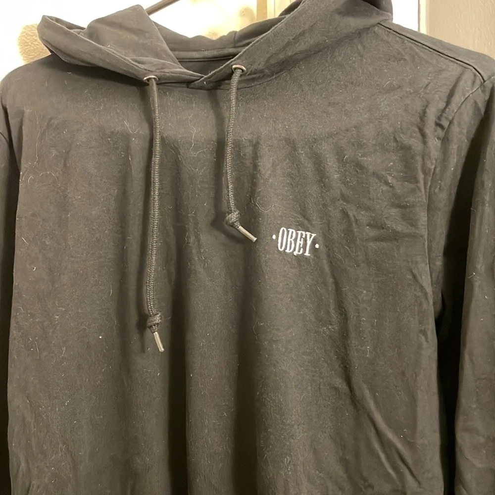Obey Hoodie shirt. - Picture 2 of 4